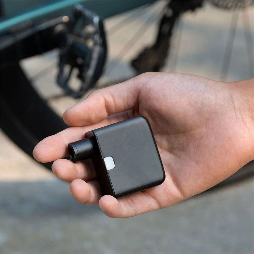 Mini pompă electrică reîncărcabilă pentru bicicletă - simplă și practică de utilizat