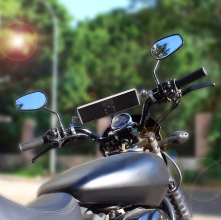 Motorcykelhögtalare med styrlfäste — Perfekt för dina musikresor