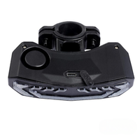 Lampă spate multifuncțională pentru biciclete - semnalizare, frână și alarmă