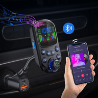 Wielofunkcyjny nadajnik FM do samochodu — Muzyka i asystent głosowy 